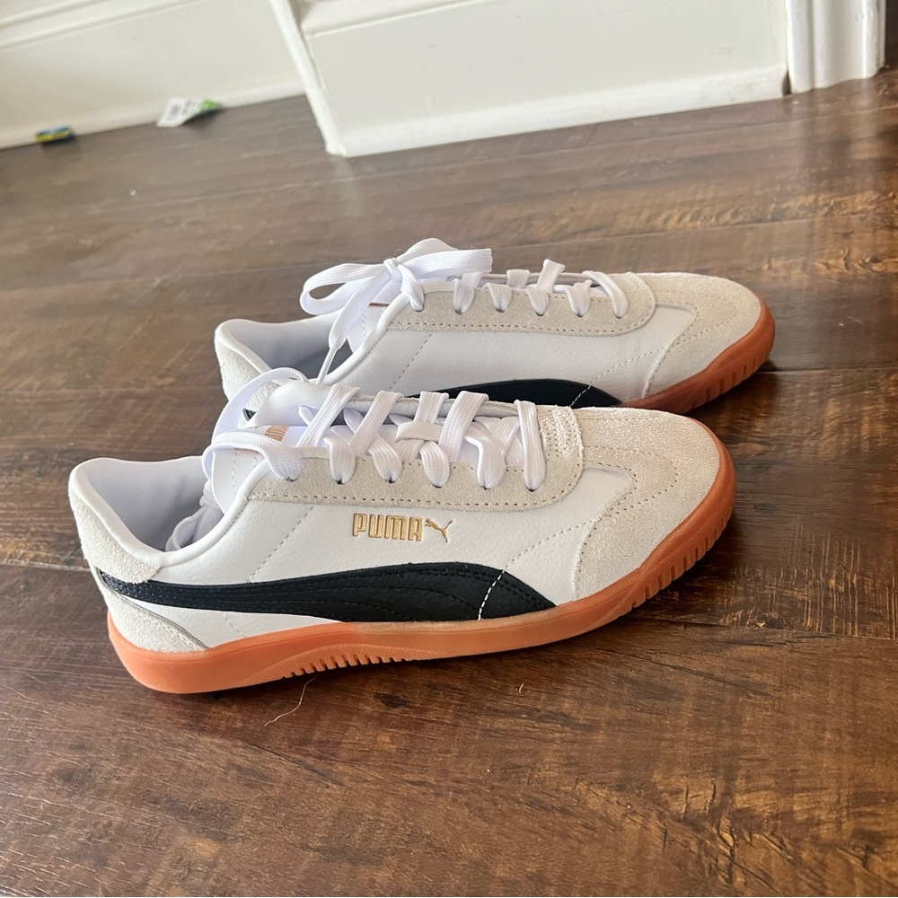 Puma White and Black Sneakers with Gum Sole